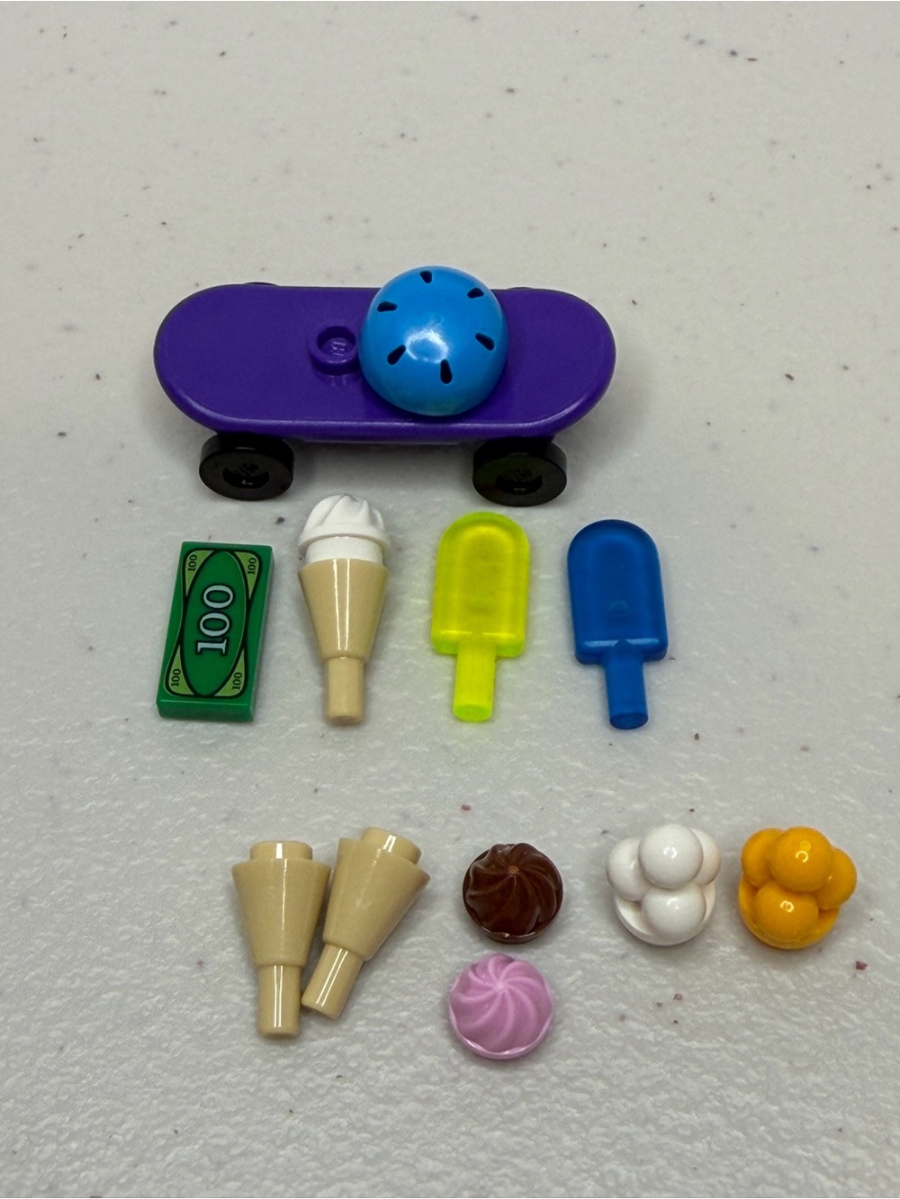 LEGO #60253 Ice-Cream Truck - Picture 10 of 12